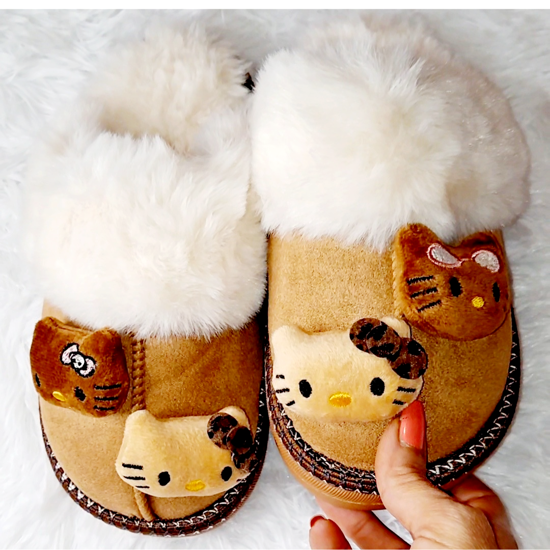 🐱🐾Sweet Furry Slippers🐾