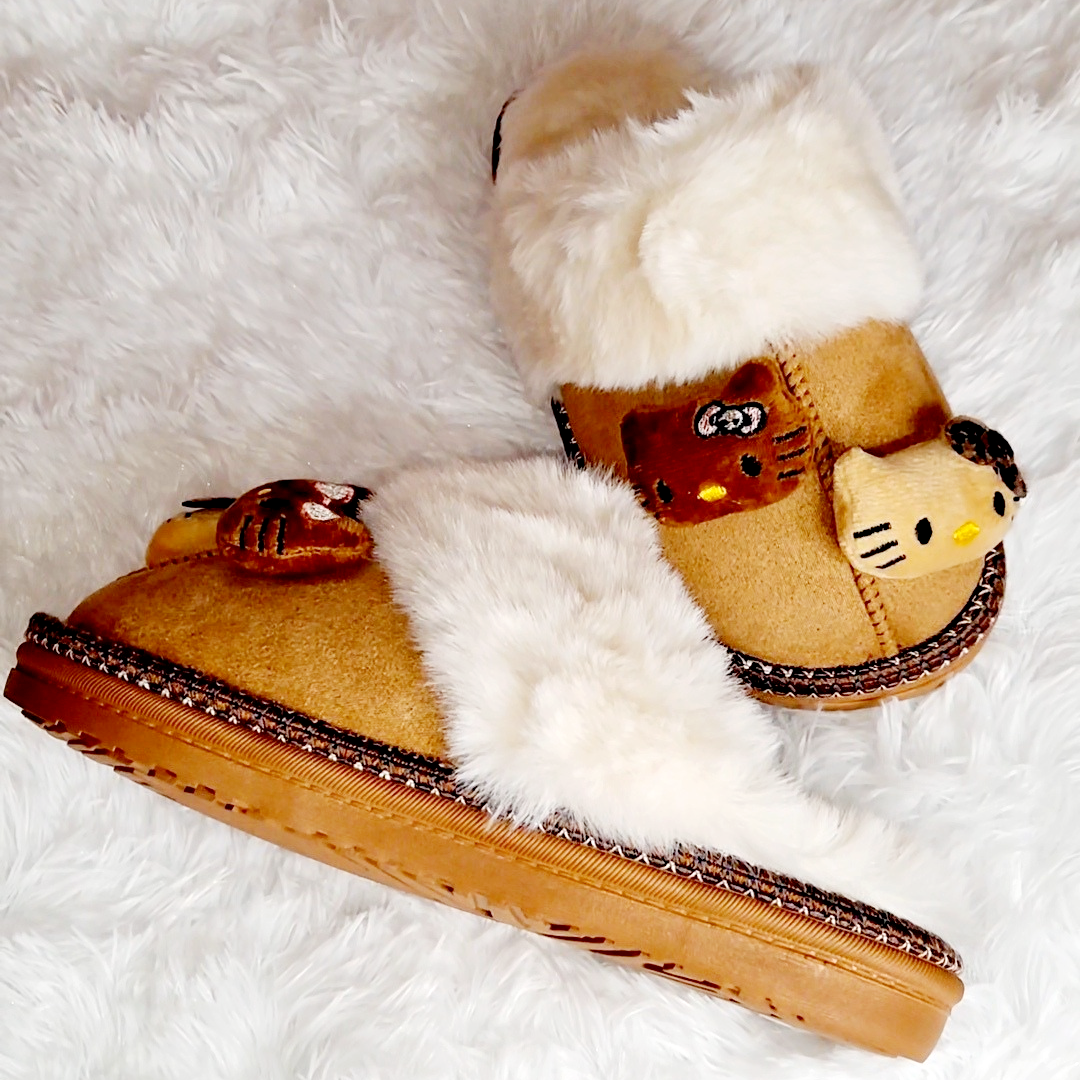 🐱🐾Sweet Furry Slippers🐾